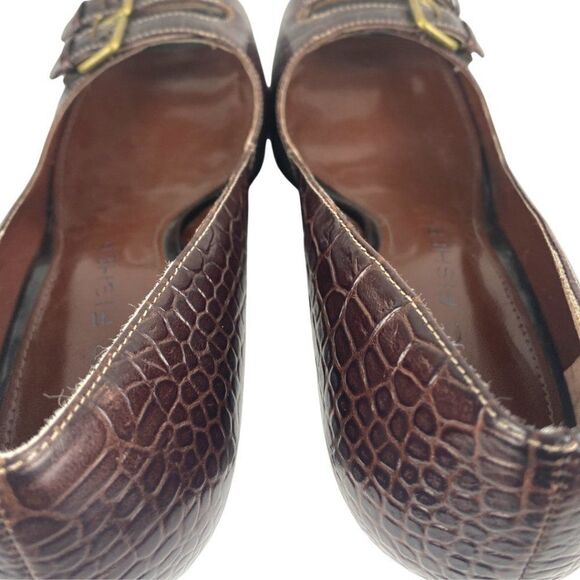 Marc fisher Burgundy Pebbled Leather Platform Heels Pep Toe Two Buckles US 8.5M - Picture 6 of 15